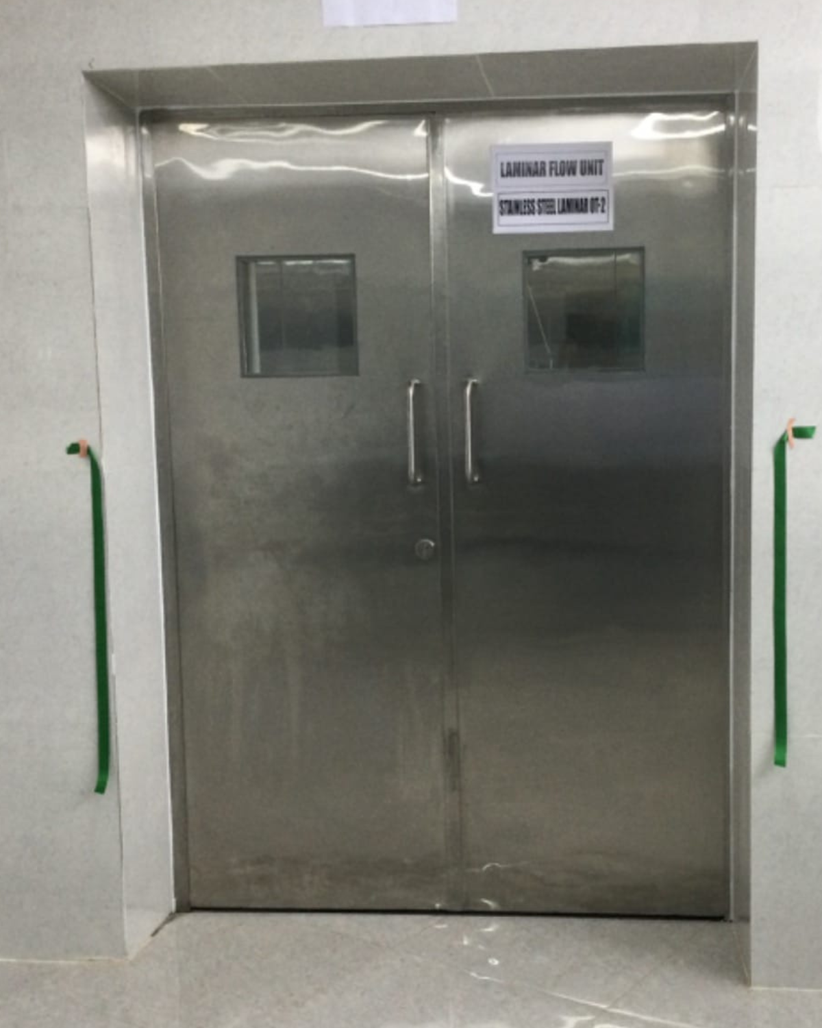 Modular Cleanroom Doors